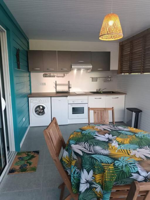 Tukusi Bungalow Le Moule Exteriér fotografie